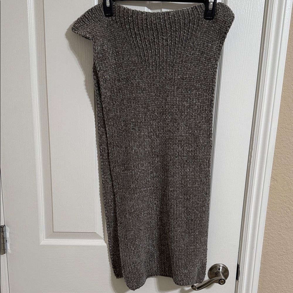 Chenille scarf— Neutral Gray